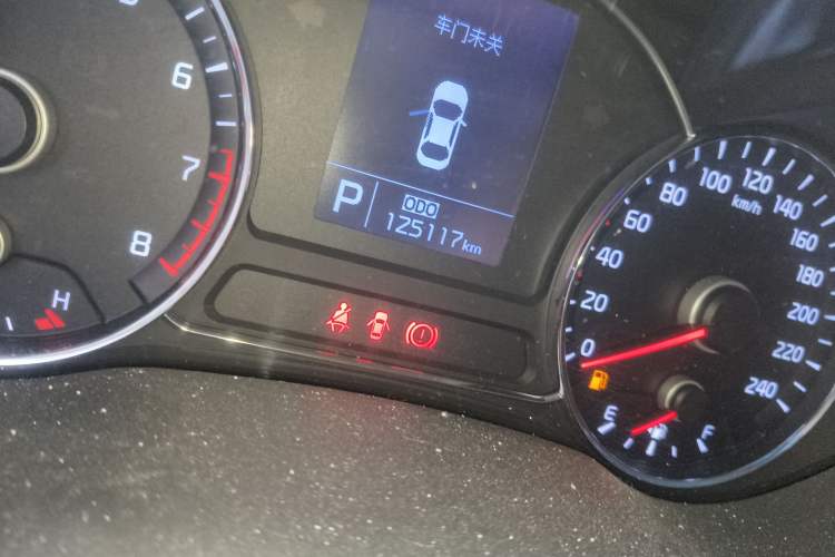Used Kia K3S 2014 1.6L Automatic GLS Odometer Close Up