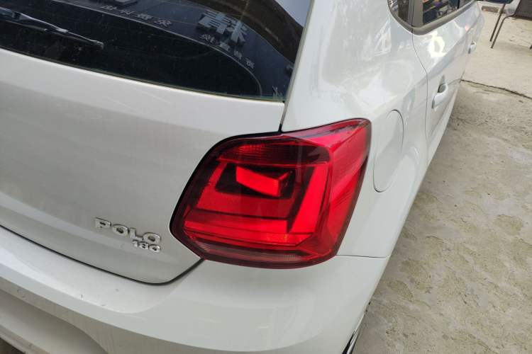 Used Volkswagen Polo 2016 1.6L Automatic Comfort Model Right Rear Taillight