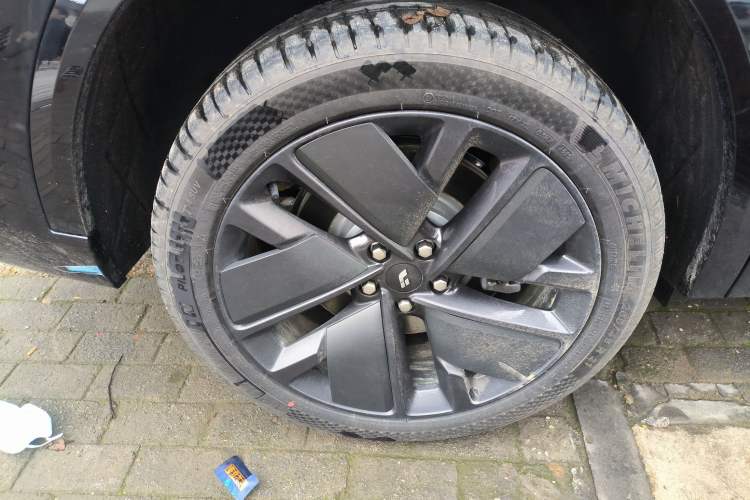 Used Li Auto L9 2025 Pro Smart Refreshed Edition
