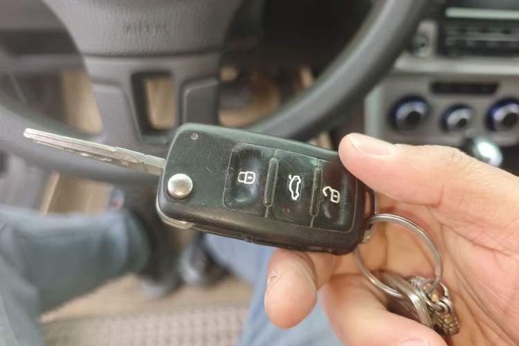 Used Volkswagen Lavida 2013 Revised Classic 1.6L Automatic Fashion Edition
