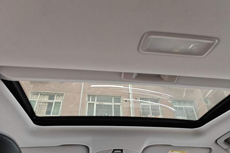 Used Geely Auto Emgrand 2023 4th Generation Champion Edition 1.5L CVT Prestige Model
