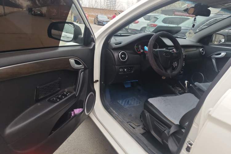 Used JAC Group iEVA50 2018 Luxury Model
