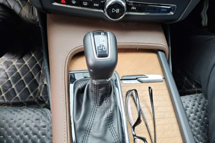 Used Volvo S90 2019 T5 Zhiyi Edition
