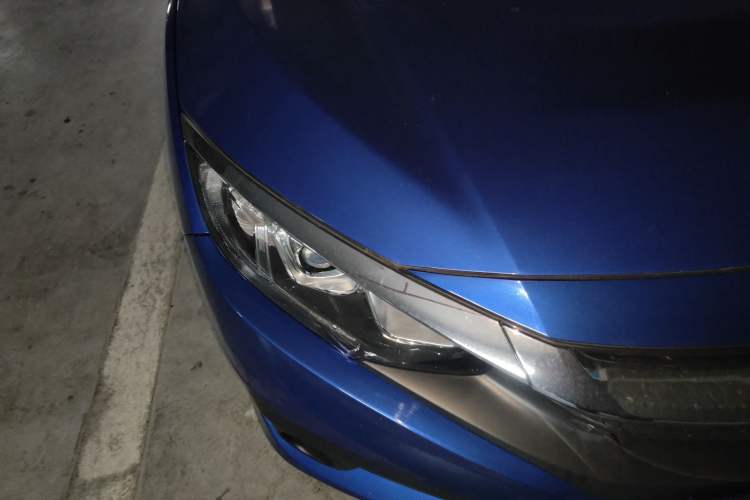 Used Honda Civic 2016 220TURBO CVT Luxury Edition Right Front Headlight