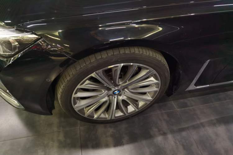 Used BMW 7 Series 2021 740Li Leading Edition Luxury Package
