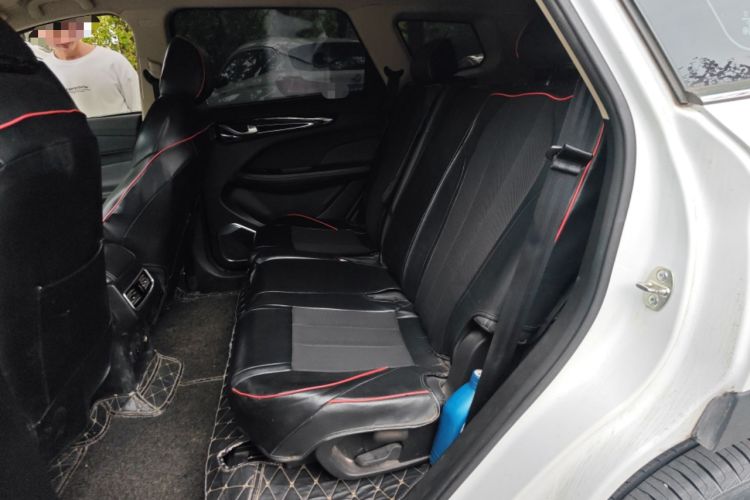 Used JETOUR X90 2019 1.5T Manual Smart Enjoyment Version 6 Seats China VI Standard
