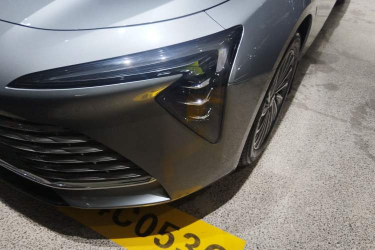 Used Buick LaCrosse 2023 28T Prestige Edition Left Front Headlight