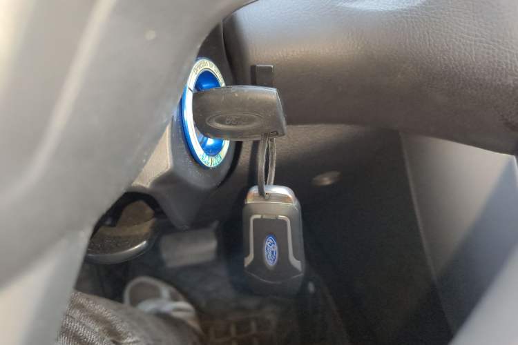 Used Ford Focus 2017 Hatchback 1.6L Automatic Comfort Plus SmartDrive Edition
