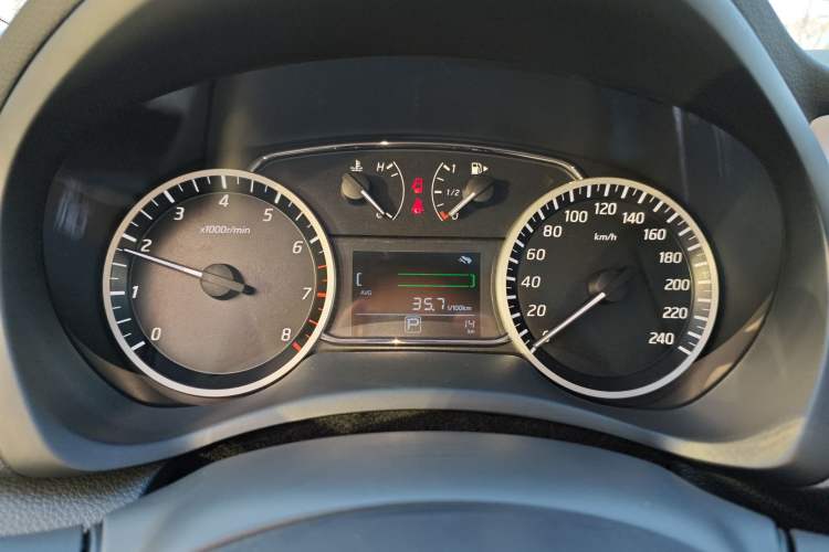 Used Nissan Sylphy 2024 Revised Version 2 Classic 1.6XL CVT Luxury Edition
