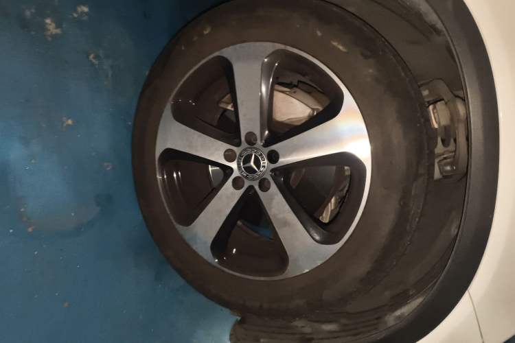 Used Mercedes-Benz GLC Coupe 2019 GLC 200 4MATIC Coupe SUV Right Front Wheel Hub