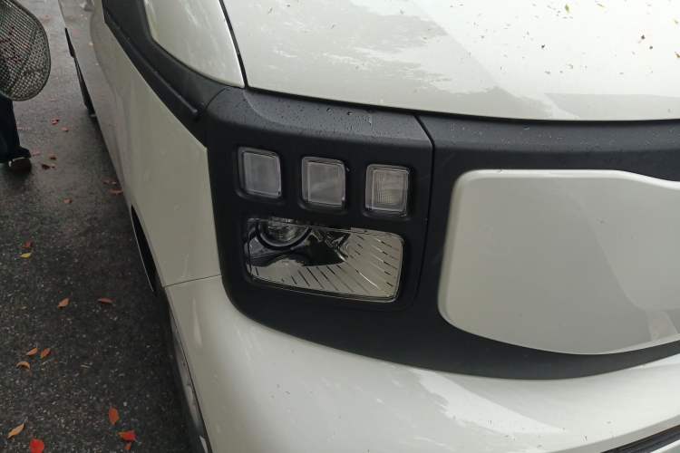 Used CHANGAN KAICHENG V919 2025 Model, Glory Edition, Golden Shield 50 kWh, Short Wheelbase, Low Roof, Elite Version, 6 Seats Right Front Headlight