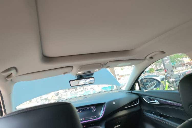 Used Buick Envision 2021 Encore Plus 652T Five-Seat Luxury Model
