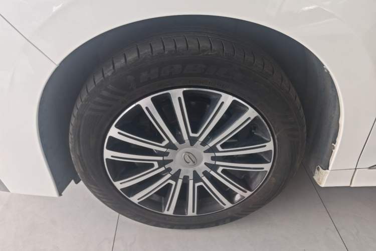 Used GAC Trumpchi M8 2021 Lingxiu Series 390T Ultimate Edition Left Front Wheel Hub