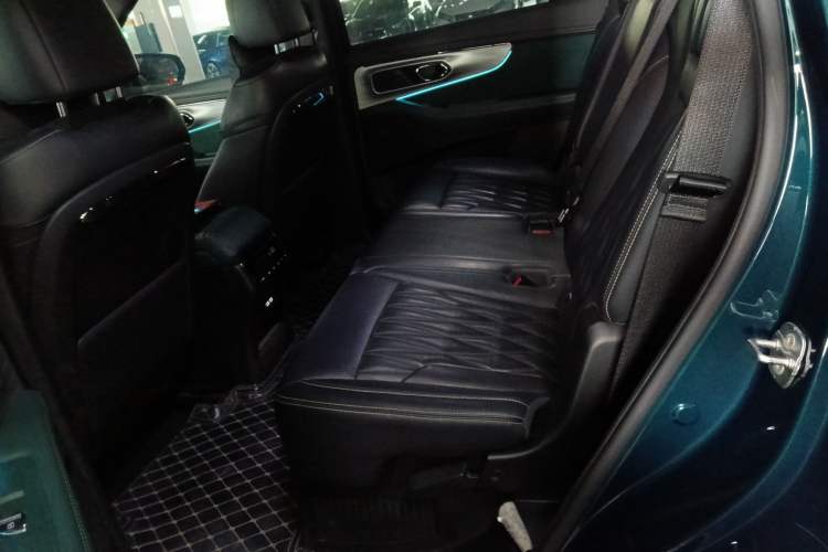 Used GAC Trumpchi GS8 2022 Dual-Engine Series 2.0TM Two-Wheel Drive Prestige Edition (7 Seats)
