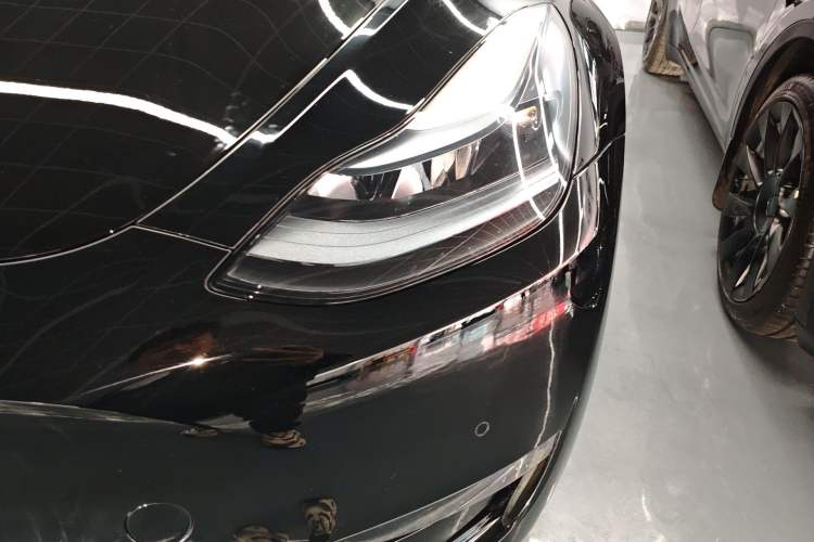 Used Tesla Model Y 2023 Long-Range All-Wheel-Drive Version
