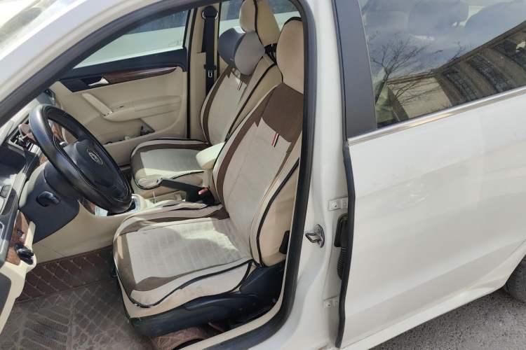 Used Volkswagen Lavida 2013 1.4TSI DSG Comfort Edition Left Front Seat