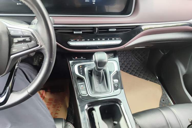 Used GAC Trumpchi M6 2023 PRO 270T DCT Luxury Edition
