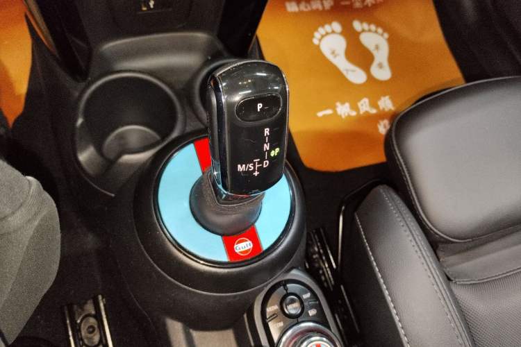 Used MINI MINI 2022 1.5T COOPER Classic Edition
