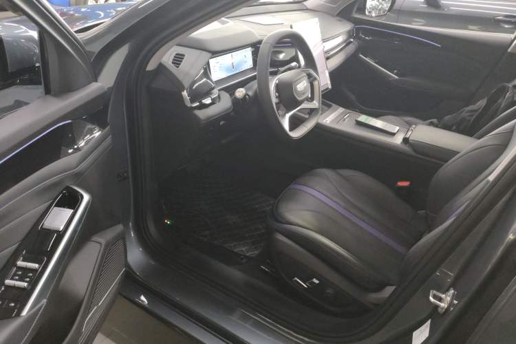 Used Geely Auto Preface 2024 Zhiqing 1.5TD Galaxy Edition
