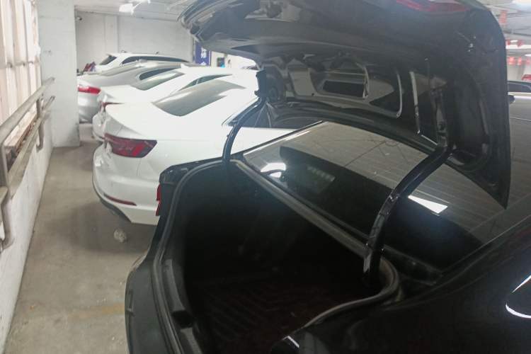 Used Volkswagen Lavida 2022 1.5L Automatic Comfort Edition