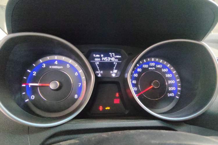 Used Hyundai Elantra (5th Generation / Langdong) 2016 1.6L Manual Fashion Edition Odometer Close Up