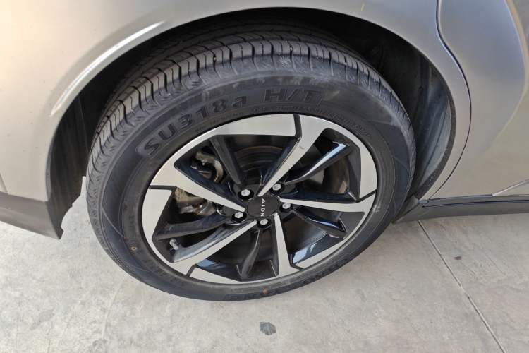 Used AION Y 2022 Plus 70 Smart Edition