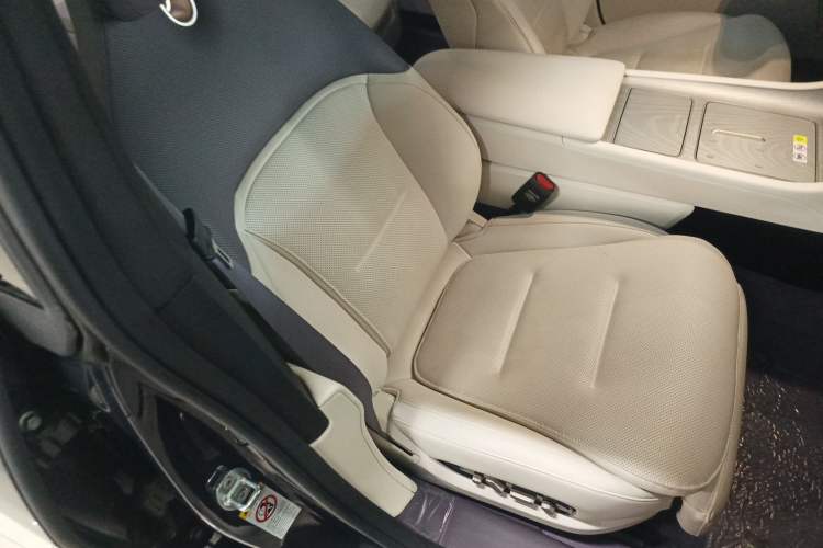 Used Avatr 12 2025 Ultra Extended-Range Edition