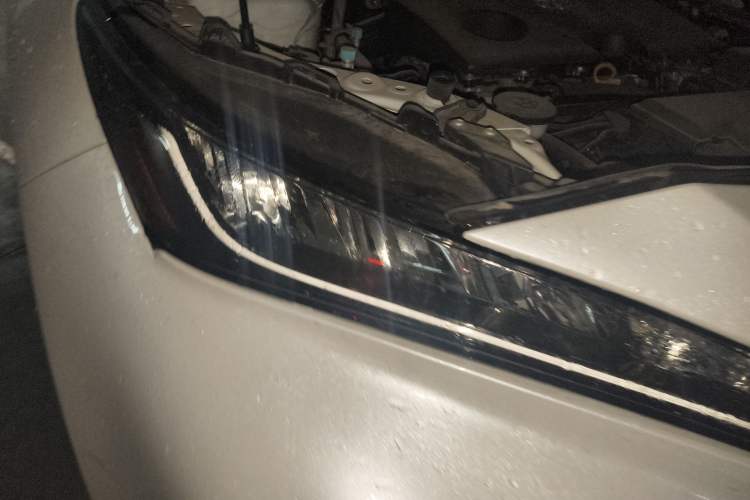 Used Toyota Venza 2023 2.0L CVT Two-Wheel Drive Luxury Edition Right Front Headlight