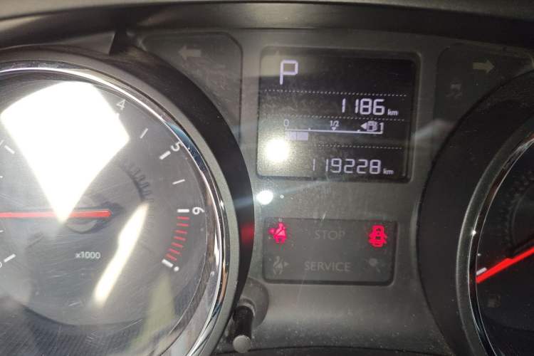 Used Citroen C3-XR 2015 1.6L Automatic Pioneer Model Odometer Close Up