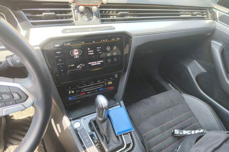 Used Volkswagen Magotan 2021 330TSI DSG 30th Anniversary Edition
