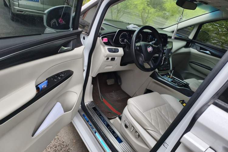 Used Buick GL8 2021 ES Landtrek 653T Comfort Edition Driver Seat