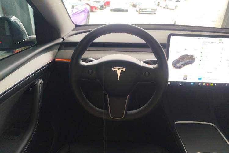 Used Tesla Model Y 2024 Long-Range All-Wheel-Drive Version

