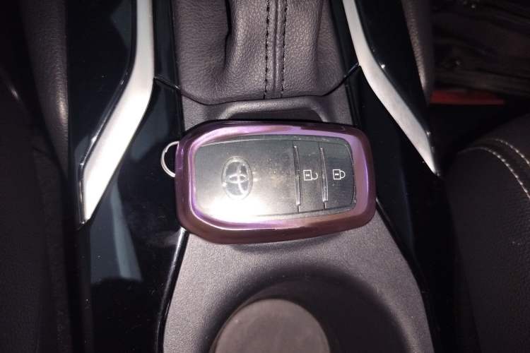 Used Toyota FRONTLANDER 2022 2.0L CVT Luxury Edition Interior 1