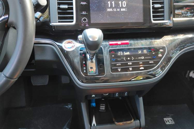 Used Honda Elysion 2019 2.0L Hybrid Luxury Edition
