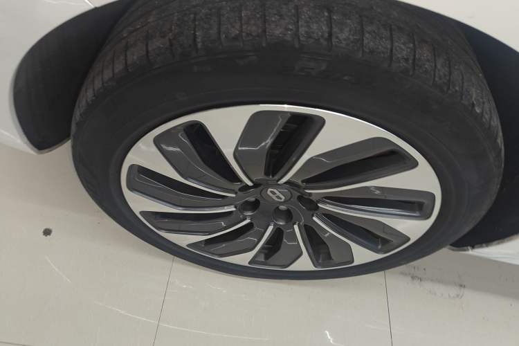 Used Hima AITO M5 2022 Extended-Range Four-Wheel Drive Flagship Edition