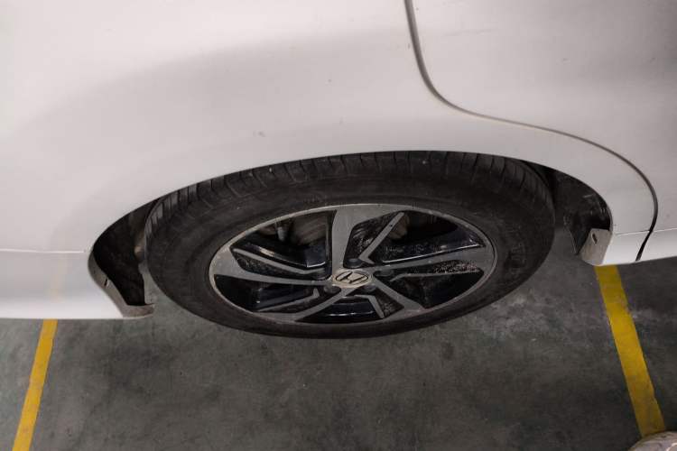 Used Honda Odyssey 2015 Revised 2.4L Luxury Edition Right Rear Wheel Hub