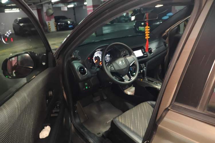 Used Honda XR-V 2015 1.8L EXi CVT Comfort Version
