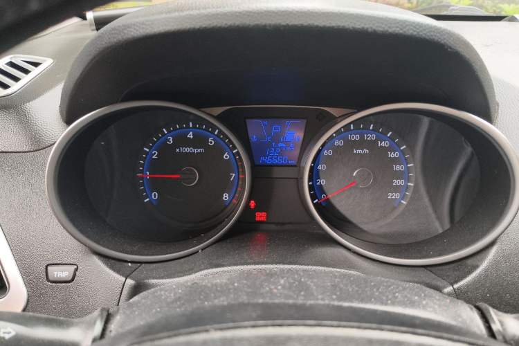 Used Hyundai ix35 2012 2.0L Automatic Two-Wheel Drive Elite Edition GLS Instrument Cluster