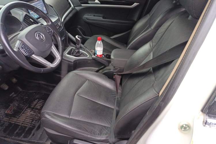 Used Dongfeng Aeolus AX7 2015 2.0L Manual Zhiyi Trim
