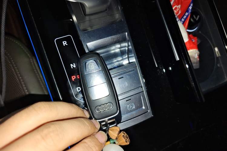 Used Audi A8 2018 A8L 55 TFSI quattro Prestige Edition Vehicle Key
