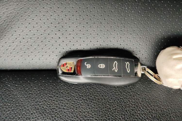 Used Porsche 718 2016 Cayman 2.0T