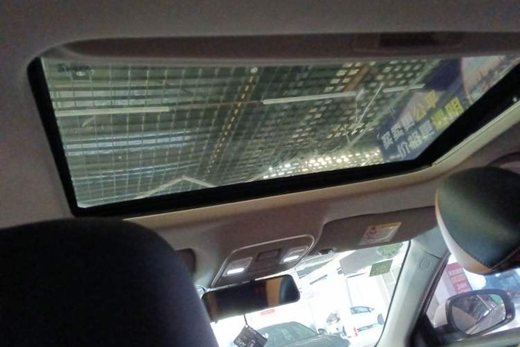 Used Geely Auto Emgrand GL 2020 1.4T CVT Luxury Model Headliner