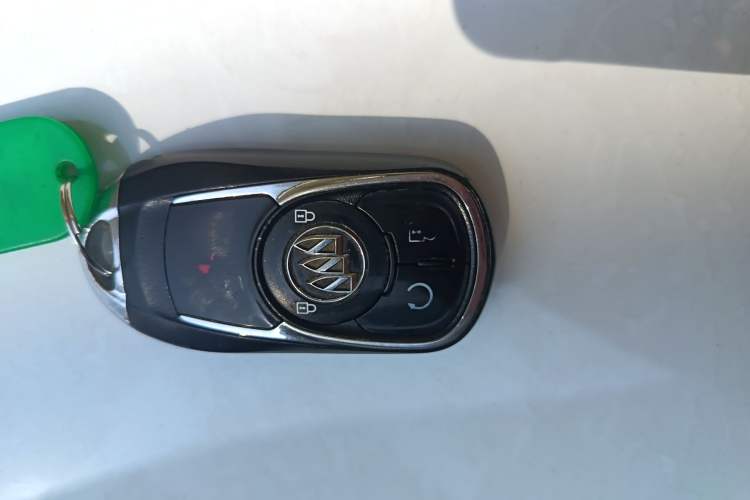 Used Buick Encore 2016 18T Automatic All-Wheel-Drive Flagship Model