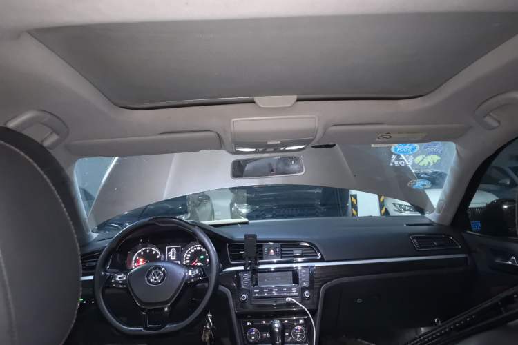 Used Volkswagen Lamando 2015 280TSI DSG Comfort Edition Headliner