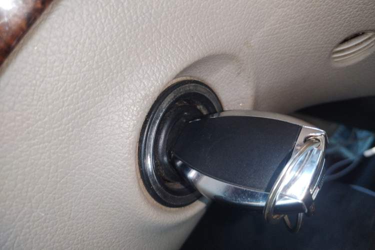 Used Mercedes-Benz Viano 2013 3.0L Navigator Edition Vehicle Key