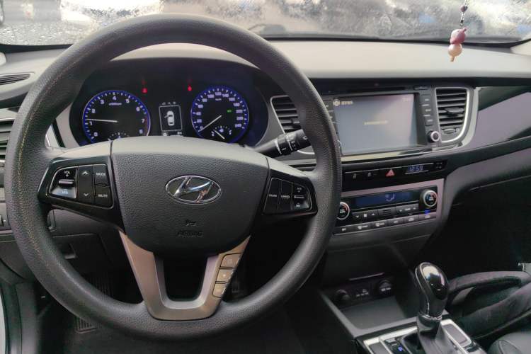 Used Hyundai Mistra 2014 1.8L Automatic Smart GLS