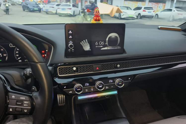 Used Honda Civic 2023 2.0L eHEV Swift Edition Audio And AC Panel