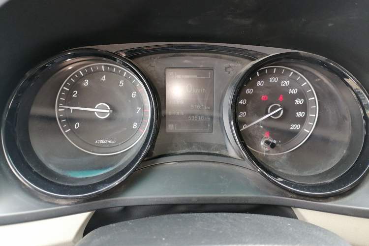 Used Wuling Hongguang PLUS 2019 1.5T Manual Comfort Version 7 Seats Instrument Cluster