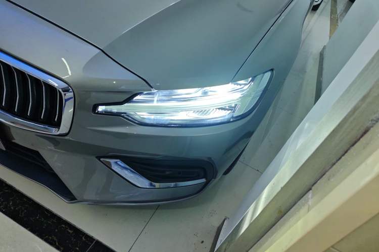 Used Volvo V60 2020 T5 Zhiyuan Luxury Edition