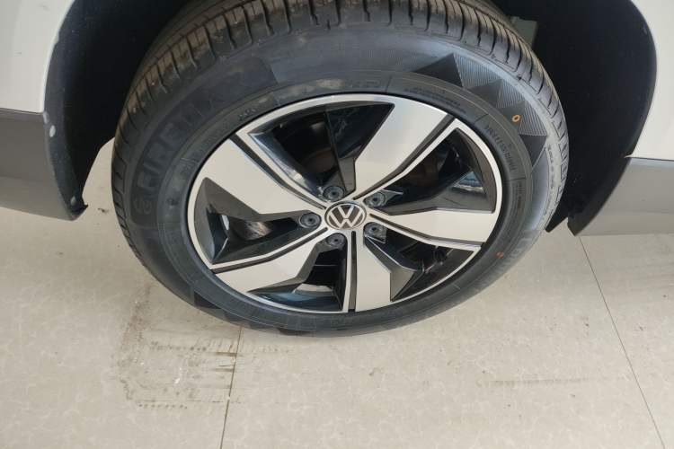 Used Volkswagen Tharu 2021 280TSI Two-Wheel Drive Comfort Edition Right Rear Wheel Hub
